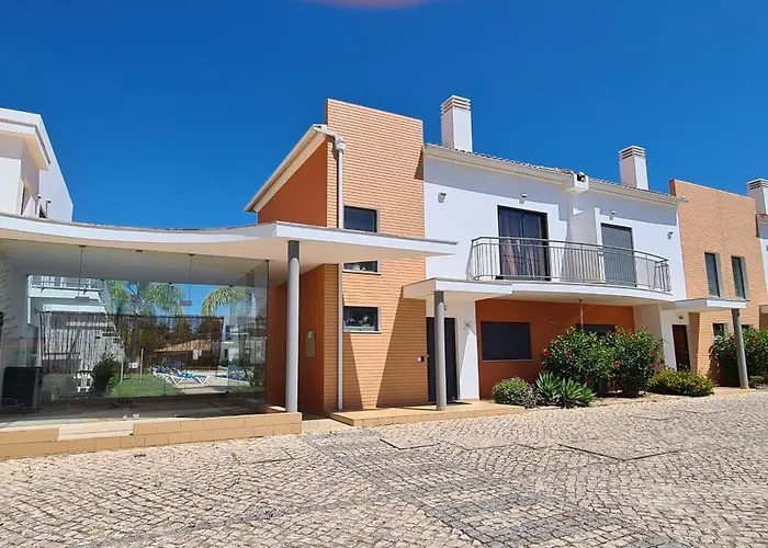 Jardins De M 度假居 *